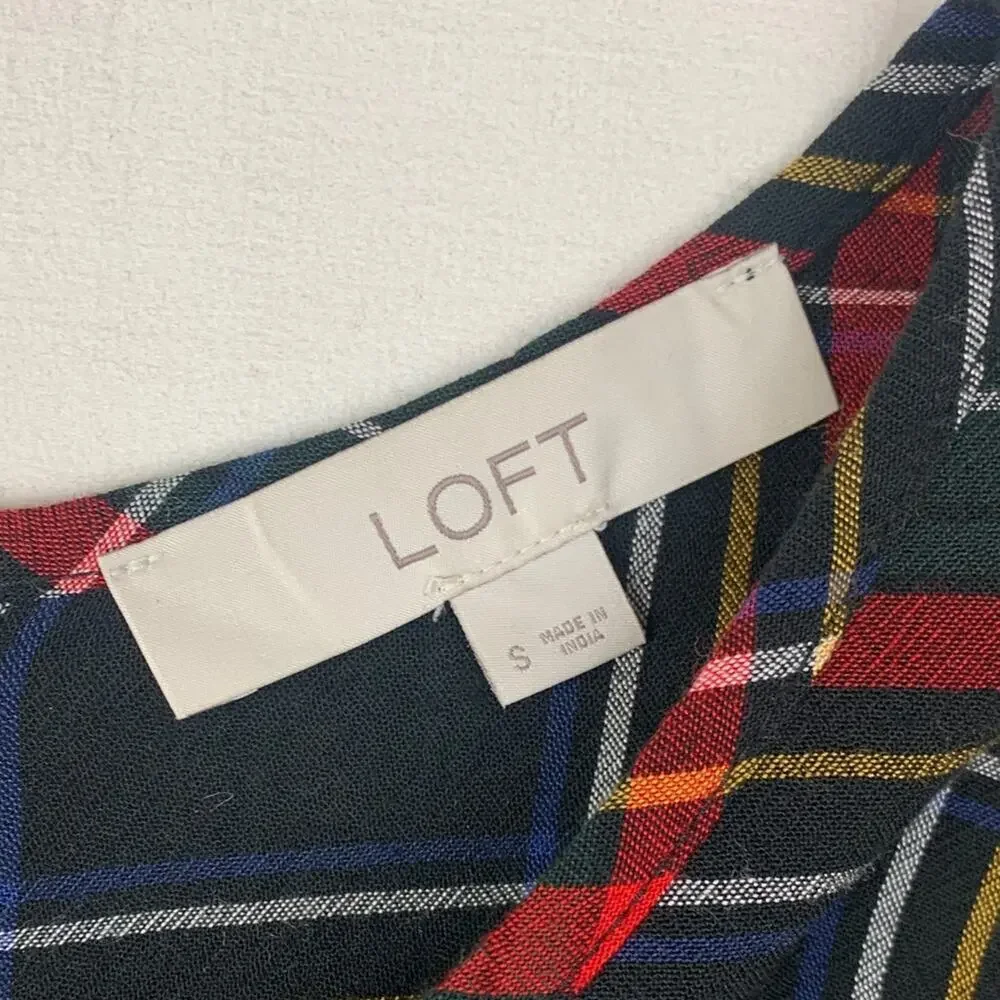Loft size small red Plaid puff sleeve shirt button back holiday